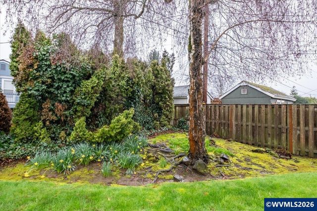 1160 24th Av SW, Albany, OR 97321