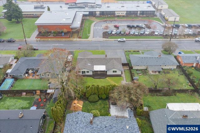 1160 24th Av SW, Albany, OR 97321