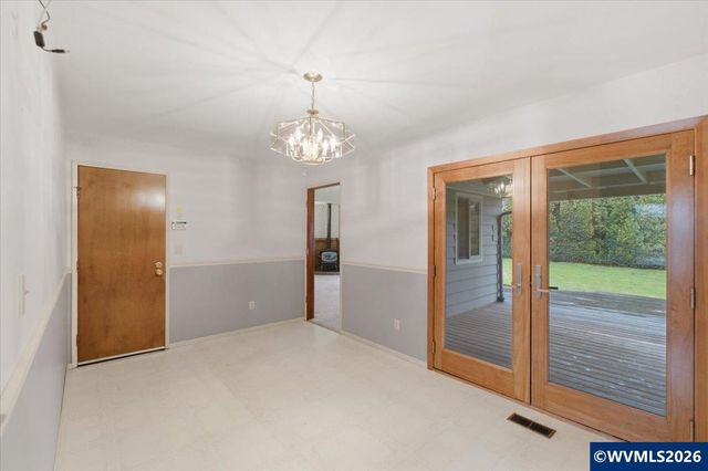 1160 24th Av SW, Albany, OR 97321