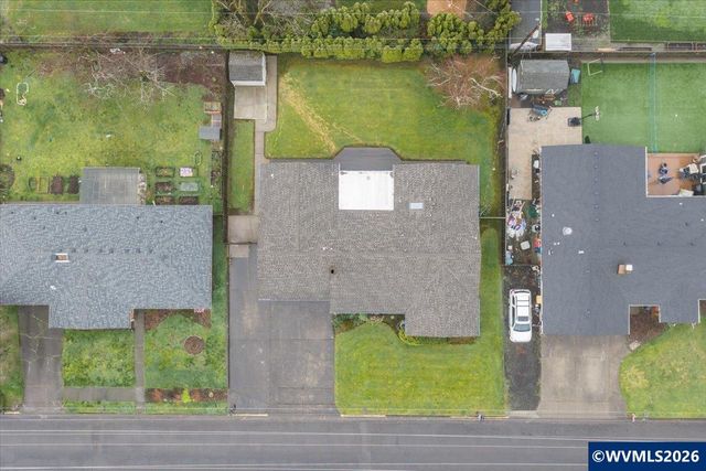 1160 24th Av SW, Albany, OR 97321