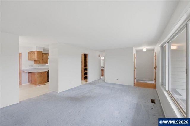 1160 24th Av SW, Albany, OR 97321