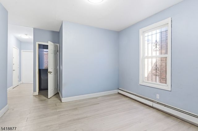 402 S 15Th St, Newark City, NJ 07103