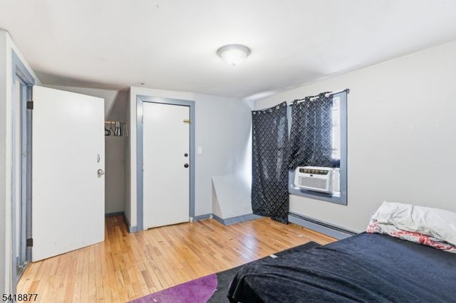 402 S 15Th St, Newark City, NJ 07103