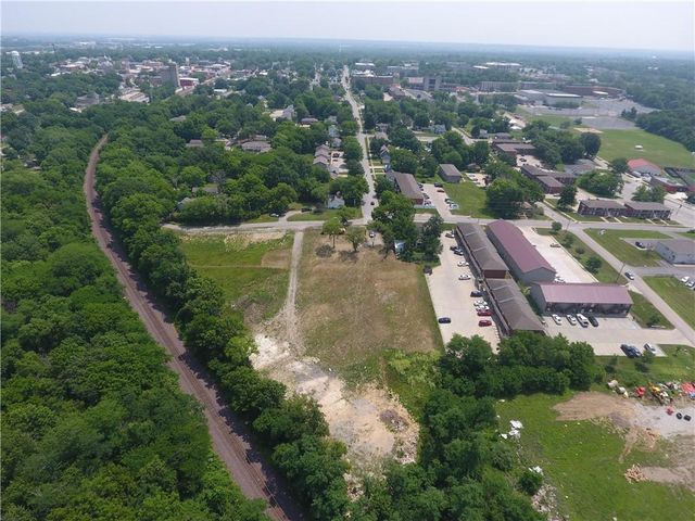 318 S Main Street, Warrensburg, MO 64093