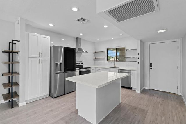 314 W Maryland Avenue A, Phoenix, AZ 85013