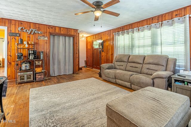 431 Mitchell Valley Drive, Marion, VA 24354