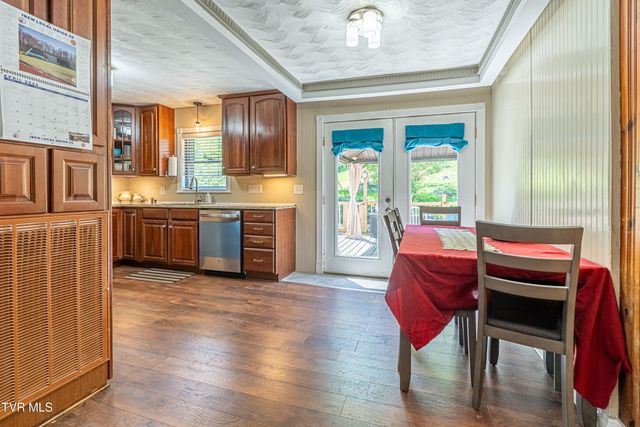 431 Mitchell Valley Drive, Marion, VA 24354
