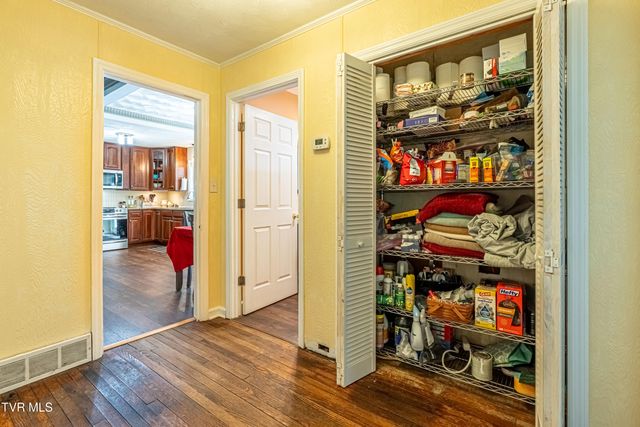431 Mitchell Valley Drive, Marion, VA 24354