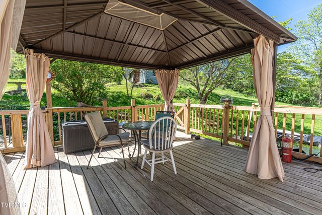 431 Mitchell Valley Drive, Marion, VA 24354
