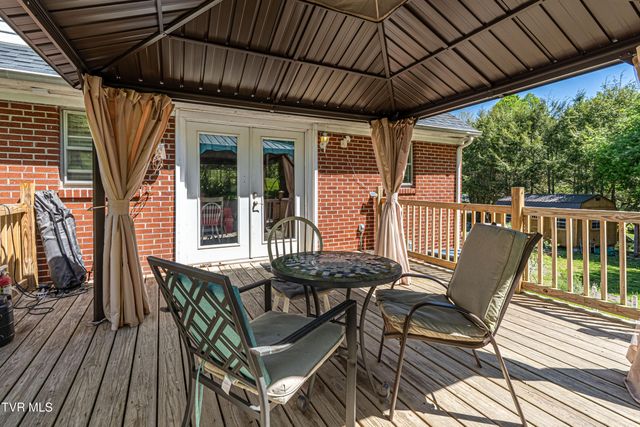 431 Mitchell Valley Drive, Marion, VA 24354