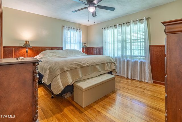 431 Mitchell Valley Drive, Marion, VA 24354