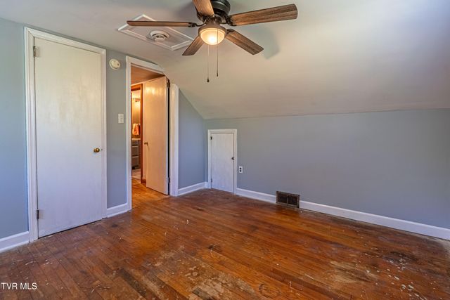 431 Mitchell Valley Drive, Marion, VA 24354
