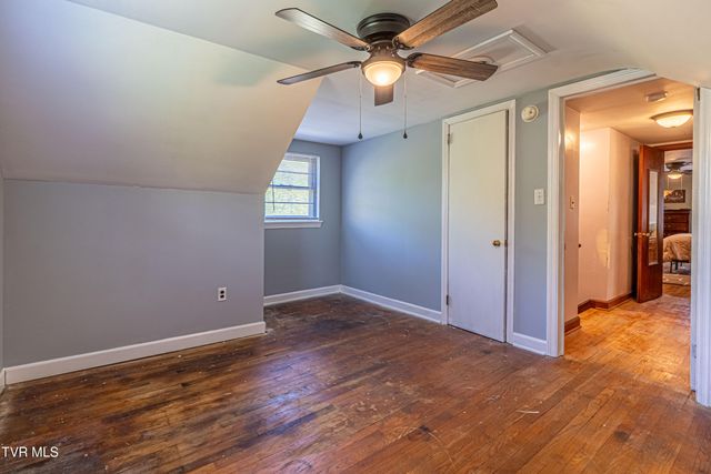 431 Mitchell Valley Drive, Marion, VA 24354