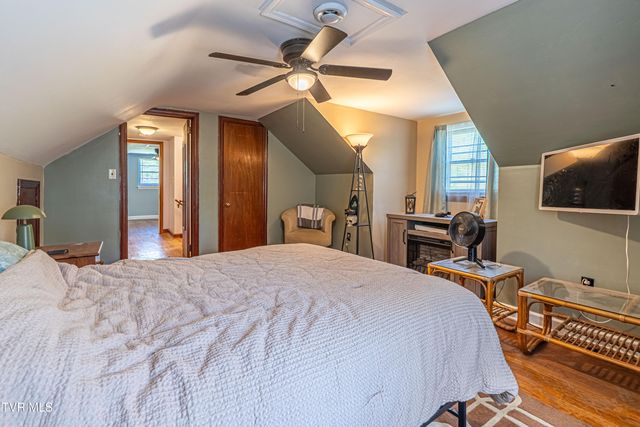 431 Mitchell Valley Drive, Marion, VA 24354