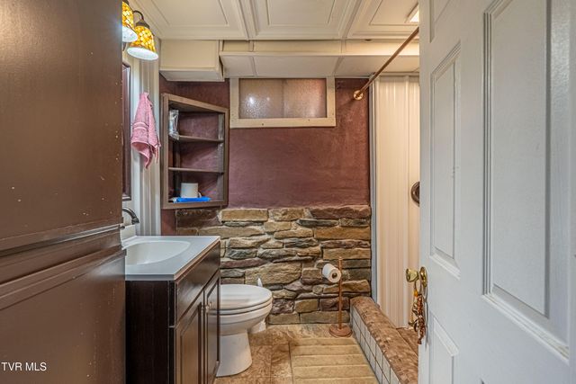 431 Mitchell Valley Drive, Marion, VA 24354