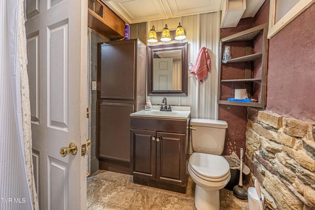 431 Mitchell Valley Drive, Marion, VA 24354