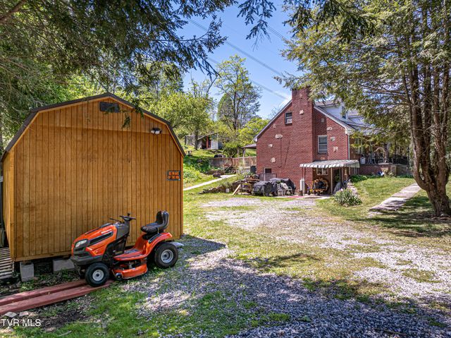 431 Mitchell Valley Drive, Marion, VA 24354