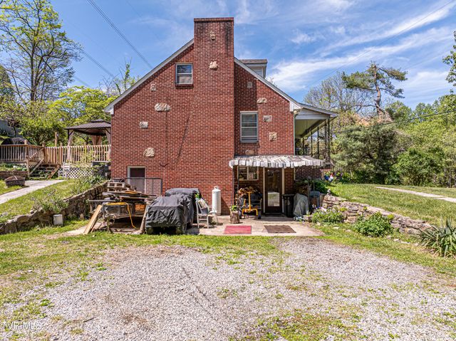 431 Mitchell Valley Drive, Marion, VA 24354