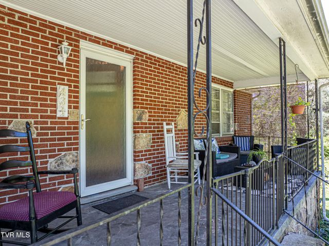 431 Mitchell Valley Drive, Marion, VA 24354