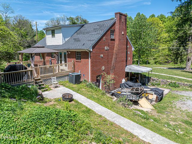 431 Mitchell Valley Drive, Marion, VA 24354