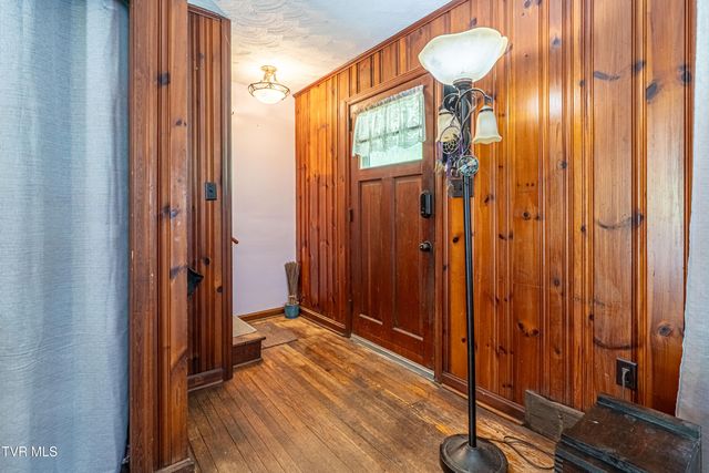 431 Mitchell Valley Drive, Marion, VA 24354