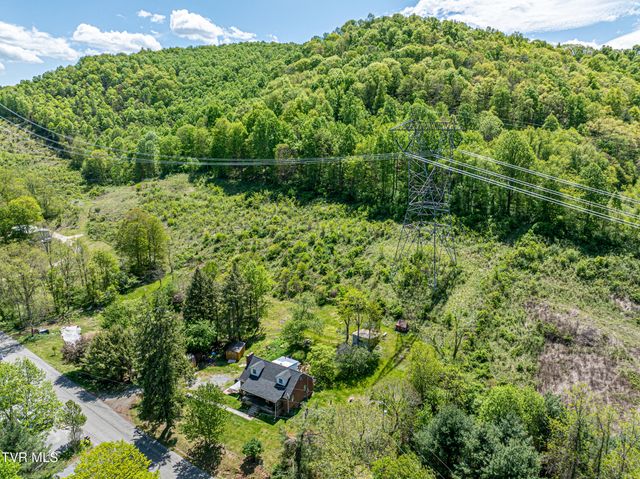 431 Mitchell Valley Drive, Marion, VA 24354