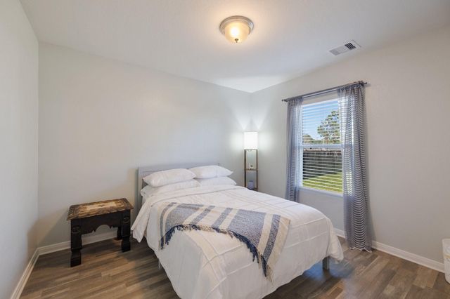 196 Goldenrod, Livingston, TX 77351