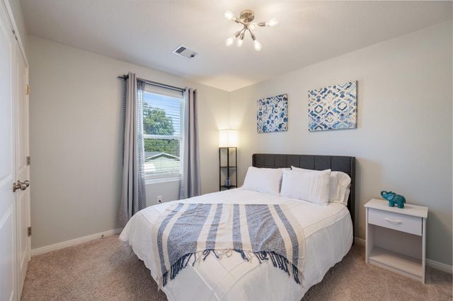 196 Goldenrod, Livingston, TX 77351