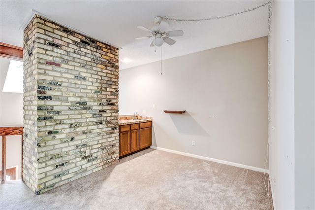 10819 Crown Colony DR 19, Austin, TX 78747