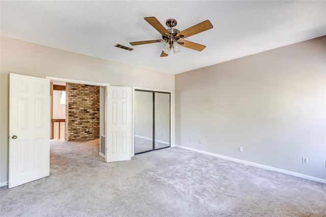 10819 Crown Colony DR 19, Austin, TX 78747