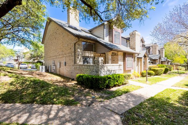 10819 Crown Colony DR 19, Austin, TX 78747