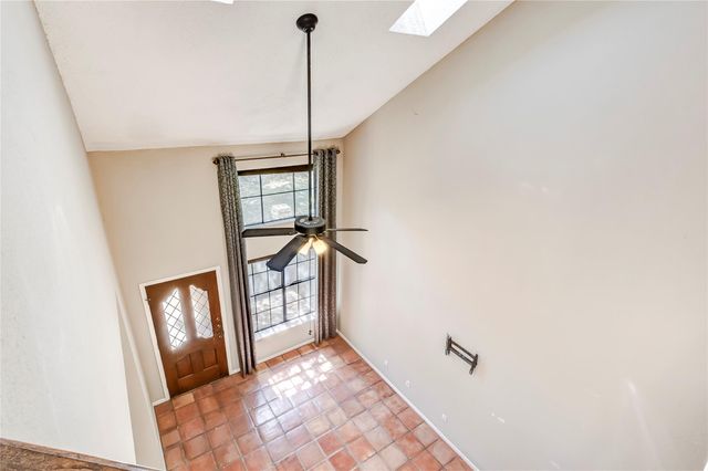 10819 Crown Colony DR 19, Austin, TX 78747