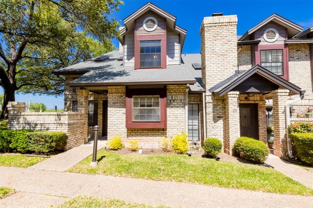 10819 Crown Colony DR 19, Austin, TX 78747