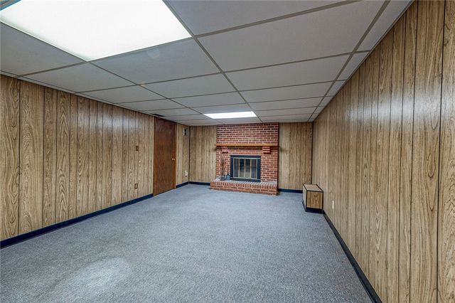 101 Mckelvey Ave, Edgewood, PA 15218