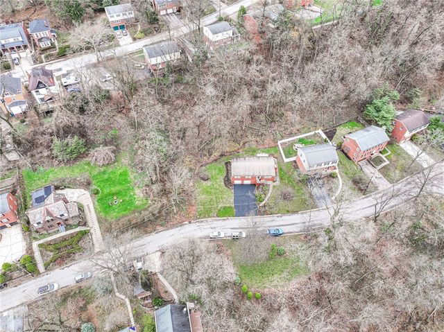 101 Mckelvey Ave, Edgewood, PA 15218