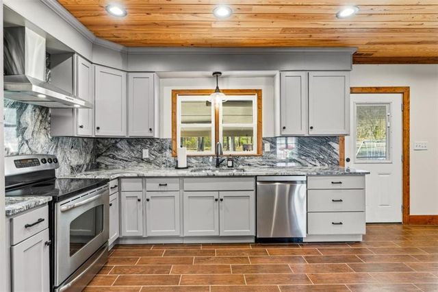 428 Horseshoe Circle, Rockmart, GA 30153