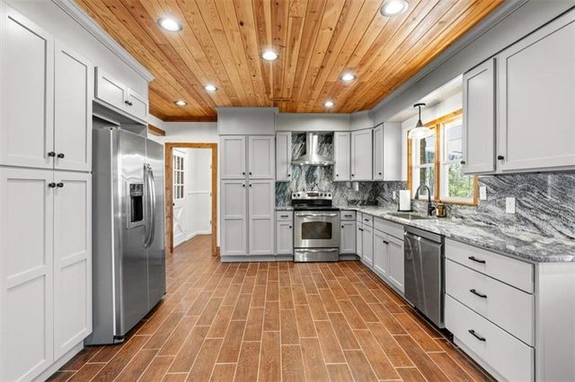 428 Horseshoe Circle, Rockmart, GA 30153