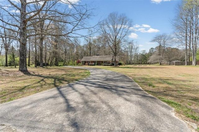 428 Horseshoe Circle, Rockmart, GA 30153