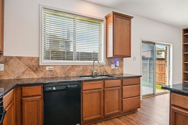 1727 Oak Glen Drive, Wylie, TX 75098