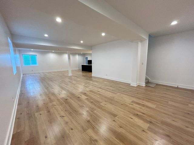 444 E Schiller Street, Elmhurst, IL 60126