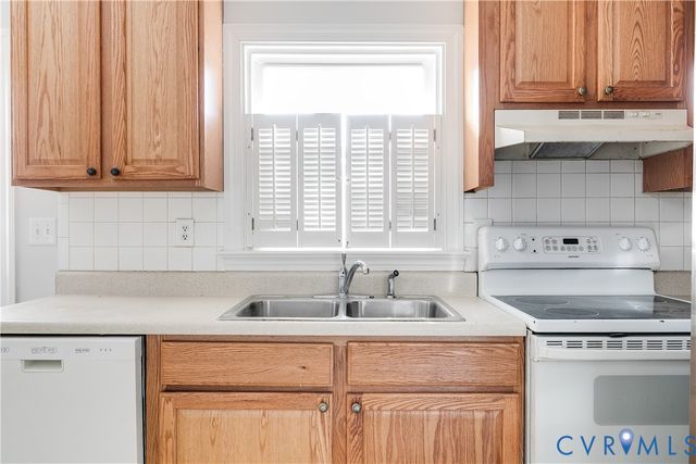 2671 Barnesway Ln, Henrico, VA 23231