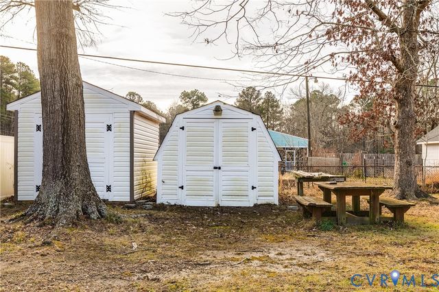 2671 Barnesway Ln, Henrico, VA 23231