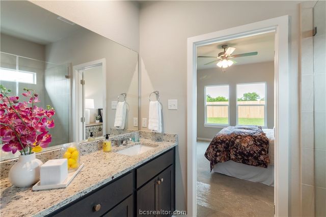 5528 Harriet Street, Bryan, TX 77807