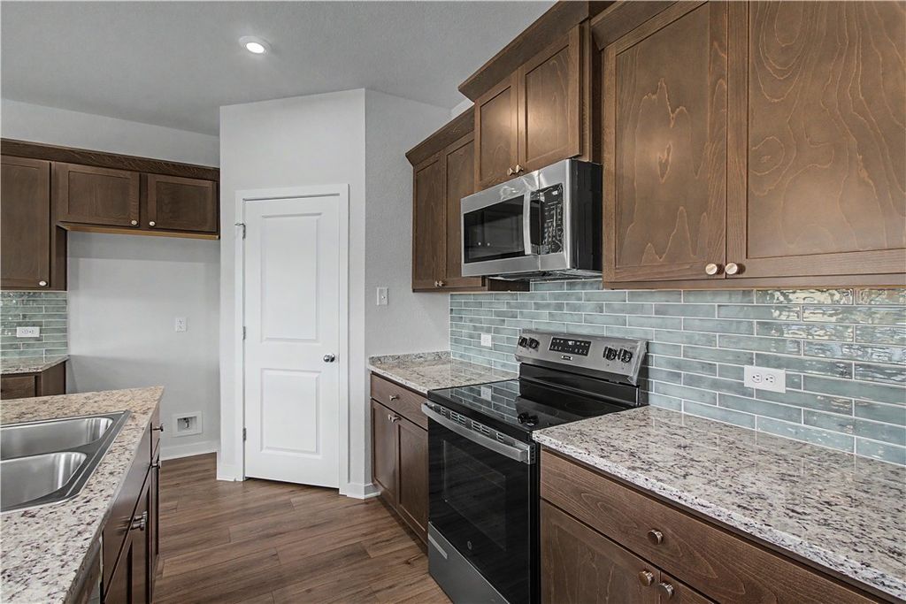 5528 Harriet Street, Bryan, TX 77807 — photo 4