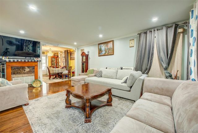 109-18 177th Street, Jamaica, NY 11433
