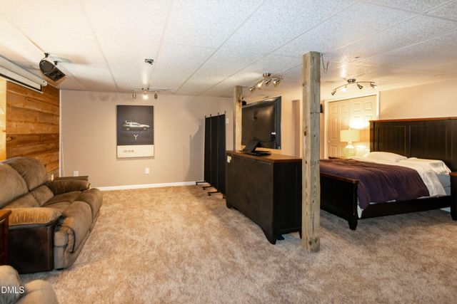 4664 White Oak Lane, Hillsborough, NC 27278