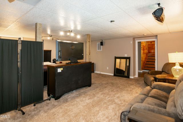 4664 White Oak Lane, Hillsborough, NC 27278