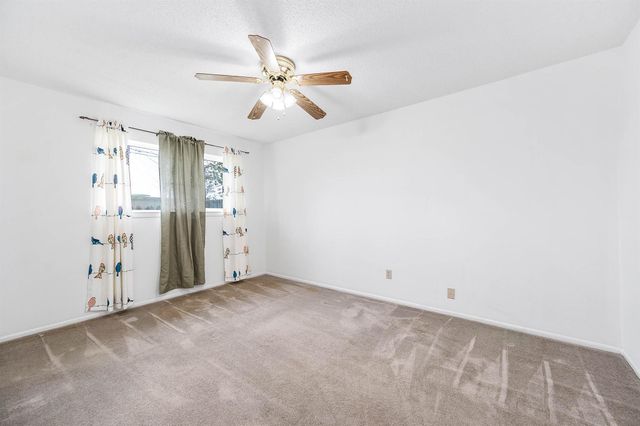 720 S Remington Drive, Angleton, TX 77515