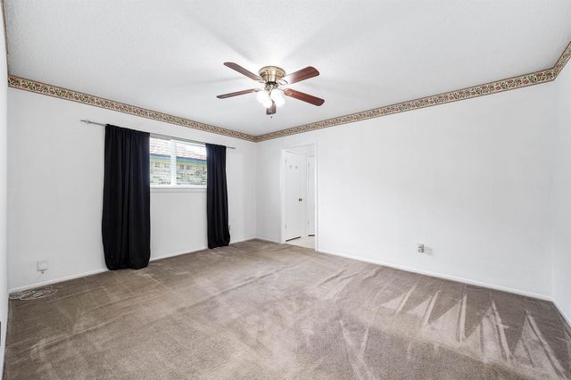 720 S Remington Drive, Angleton, TX 77515