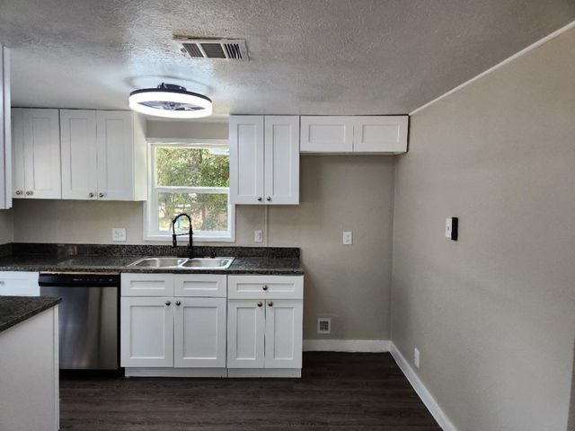 728 Hudson Road, Conroe, TX 77304